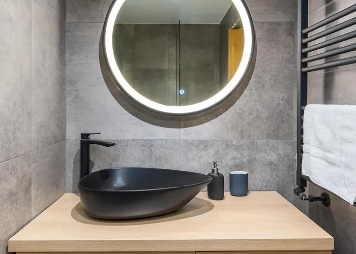 Apartment Glass House By Nest *