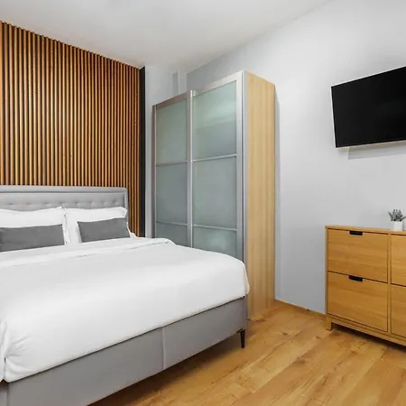 아파트 Glass House By Nest 테살로니키